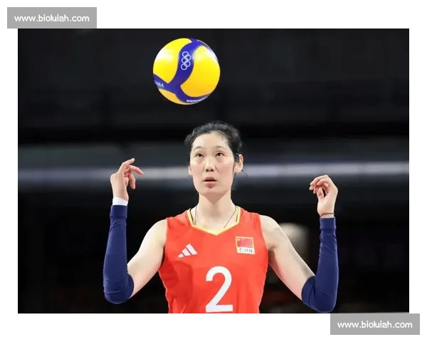 球衣收回 + 三次网暴:排协对朱婷的 “软刀子”